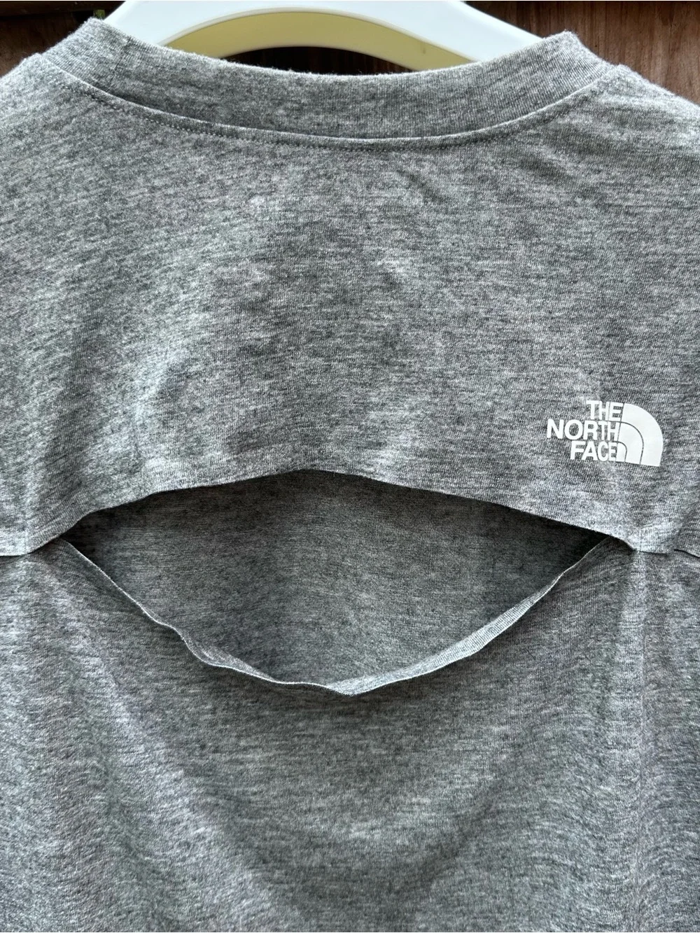 The North Face Gray Heather Short Sleeve Athletic Tee - Picture 5 of 13